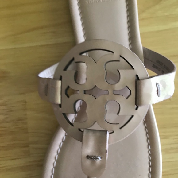 NEW - TORY BURCH - MILLER SANDAL - 8 1/2 - Picture 3 of 7